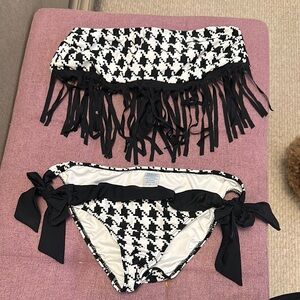 VENUS Black and White Fringe Bikini